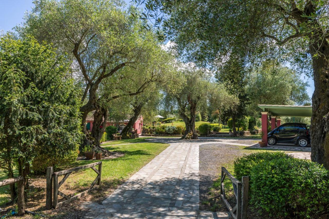 Triklino Estate Villa Áfra Eksteriør billede